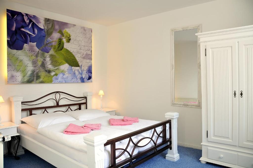 Pension Altstadt Moench In Top Lage Preis Inclusive 5 Prozent Bettensteuer Und Fruehstueck Stralsund Exterior foto